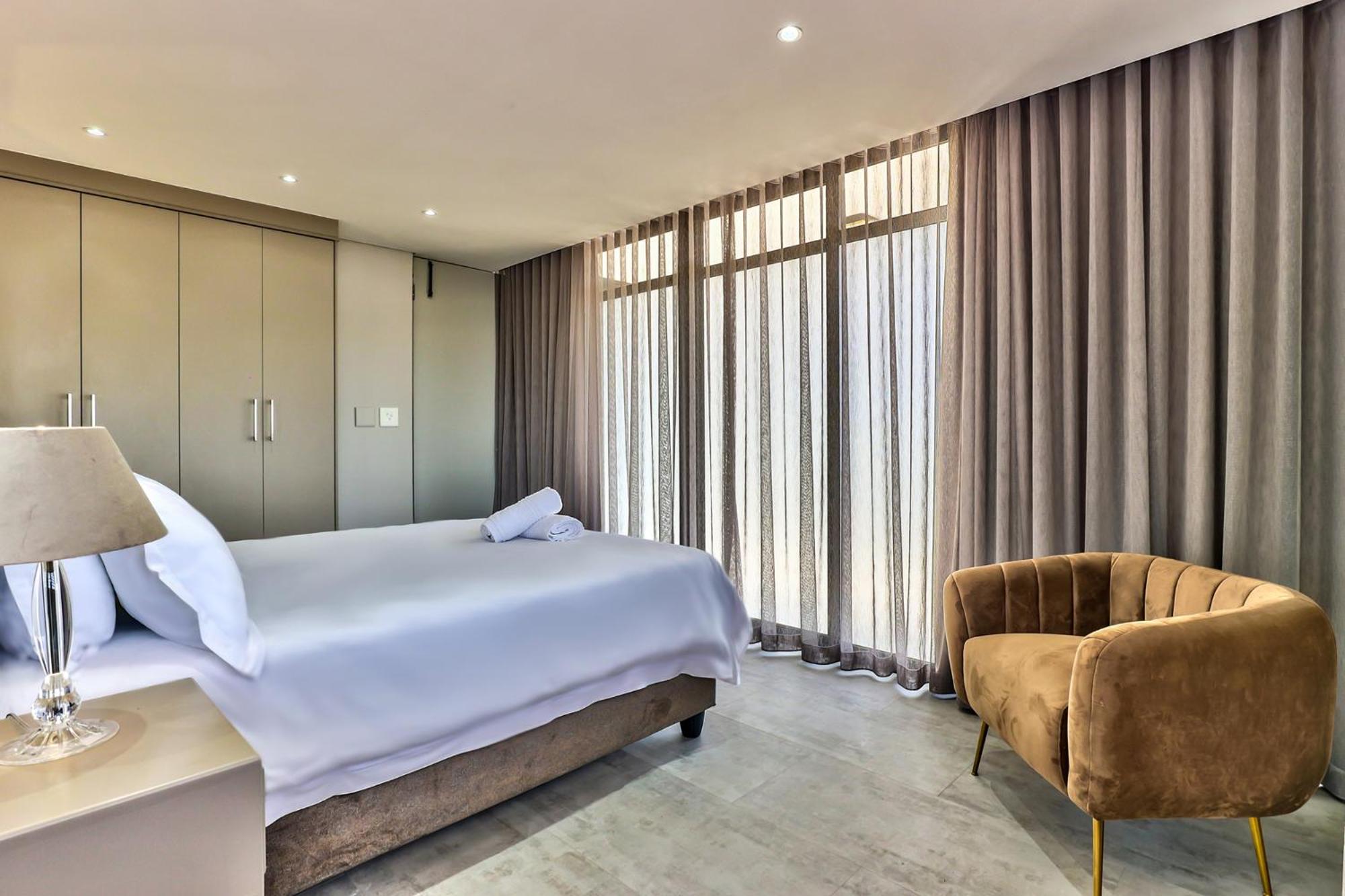 Aquarius Luxury Suites Bloubergstrand Exterior foto