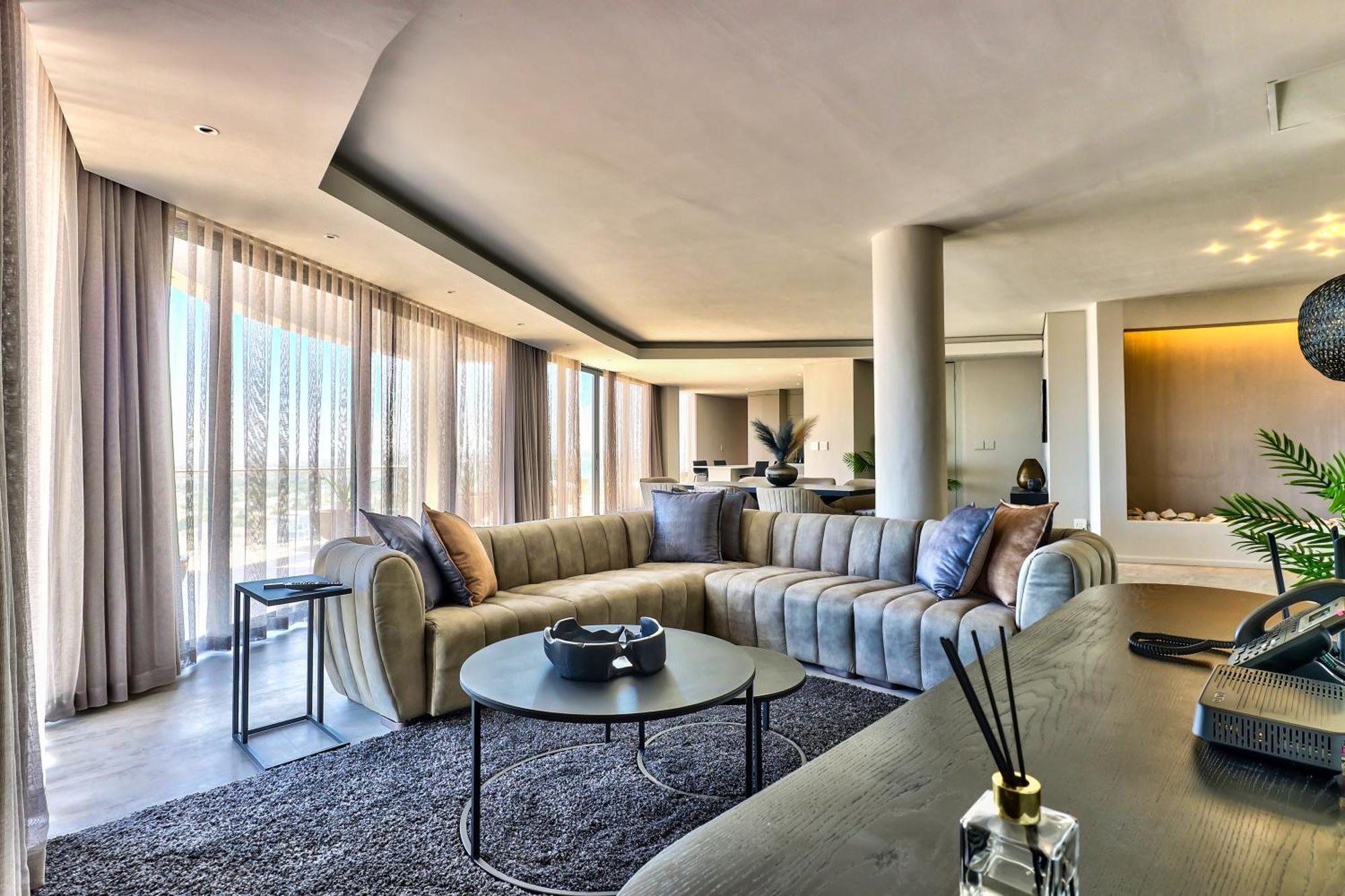 Aquarius Luxury Suites Bloubergstrand Exterior foto